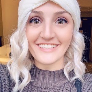 Meet your Posher, Makayla